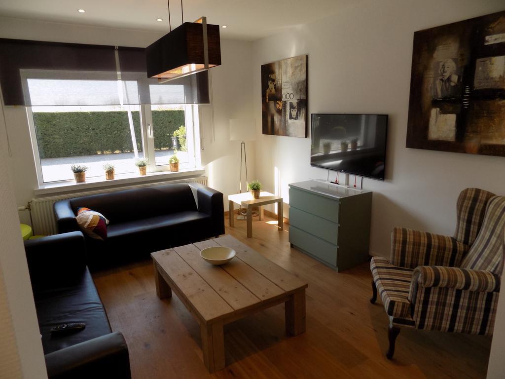 Villa Mooi Maasland Maaseik Esterno foto