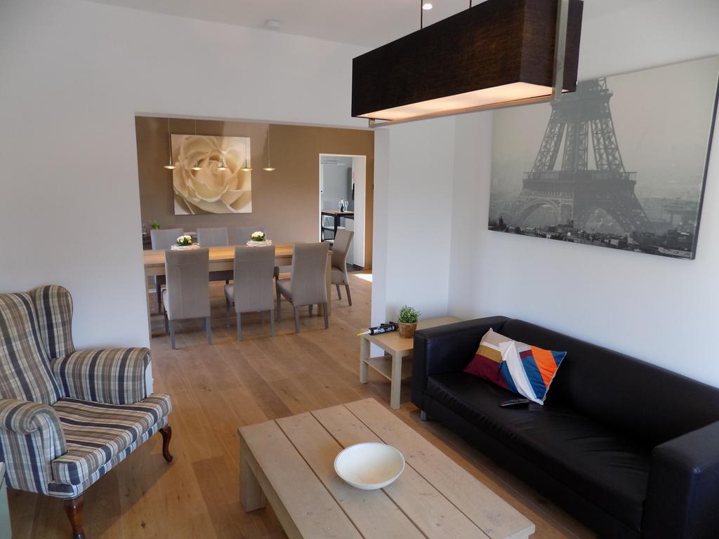 Villa Mooi Maasland Maaseik Esterno foto