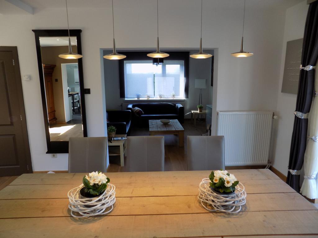 Villa Mooi Maasland Maaseik Esterno foto