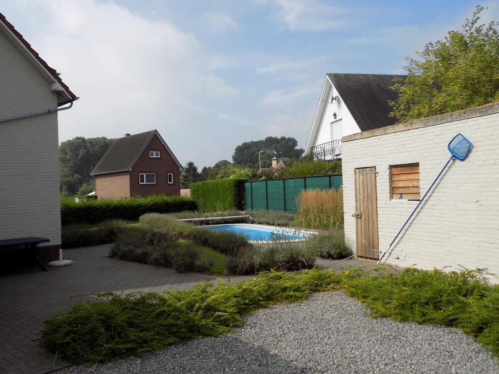 Villa Mooi Maasland Maaseik Esterno foto