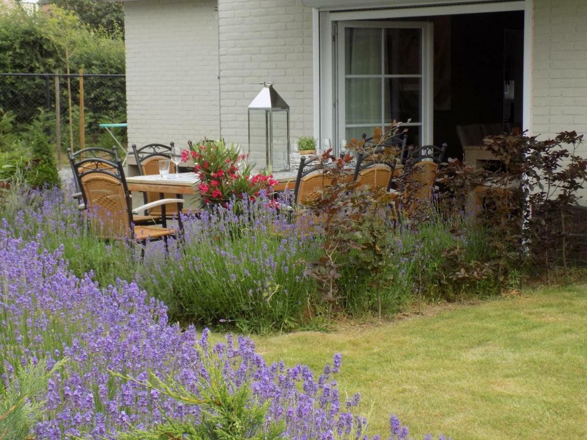Villa Mooi Maasland Maaseik Esterno foto